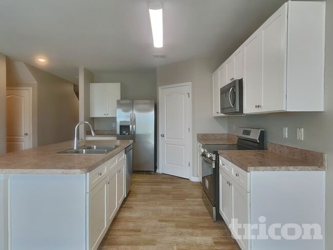 Photo - 2206 Rockmart Loop