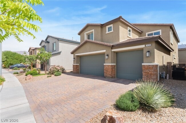 Photo - 7438 Ardenno St