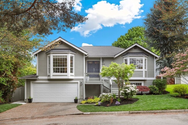 Photo - Remodeled 4 Bedroom Home with Den & Media ...