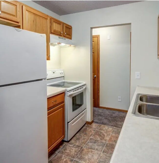 Photo - Burnsville Pointe