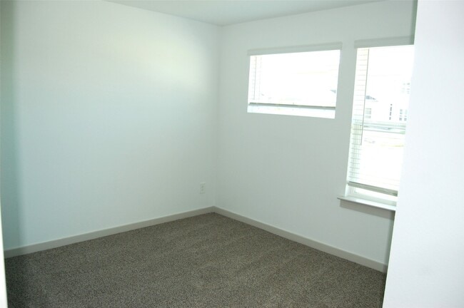 Photo - 7702 Sleek Flock Ln