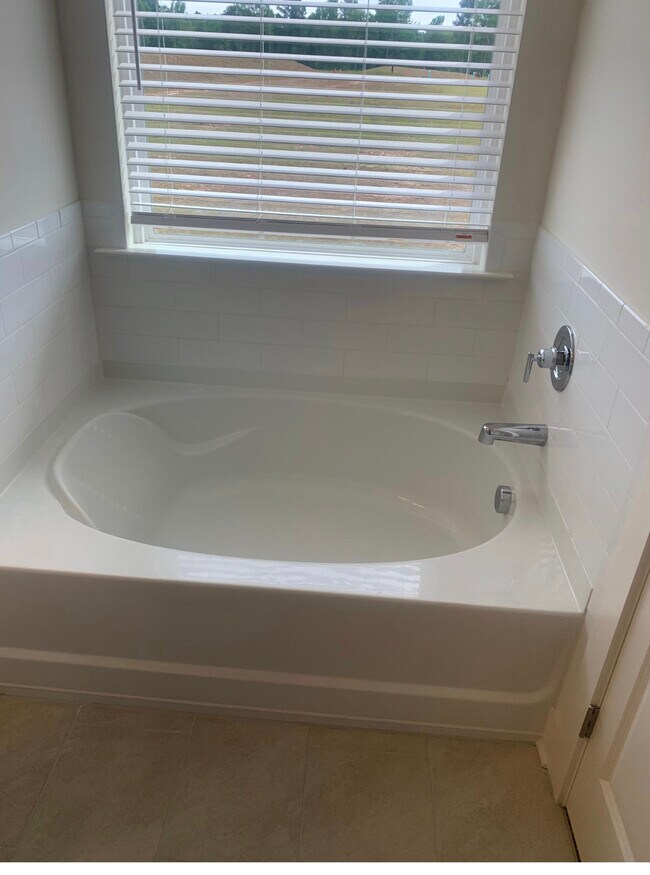 Photo - 108 Auburn Gate Ln