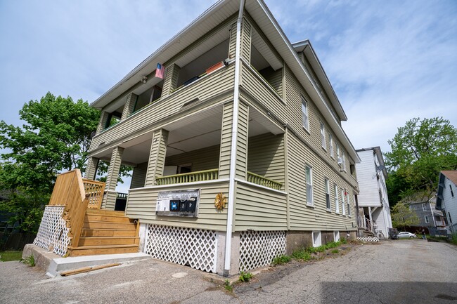 4 Lebanon Ct Unit C
