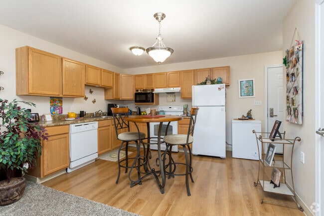 1BR, 1BA - 652SF - Connect 55+ La Vista Active Living 55+