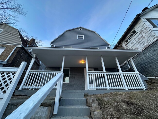 2323 Patterson Ave