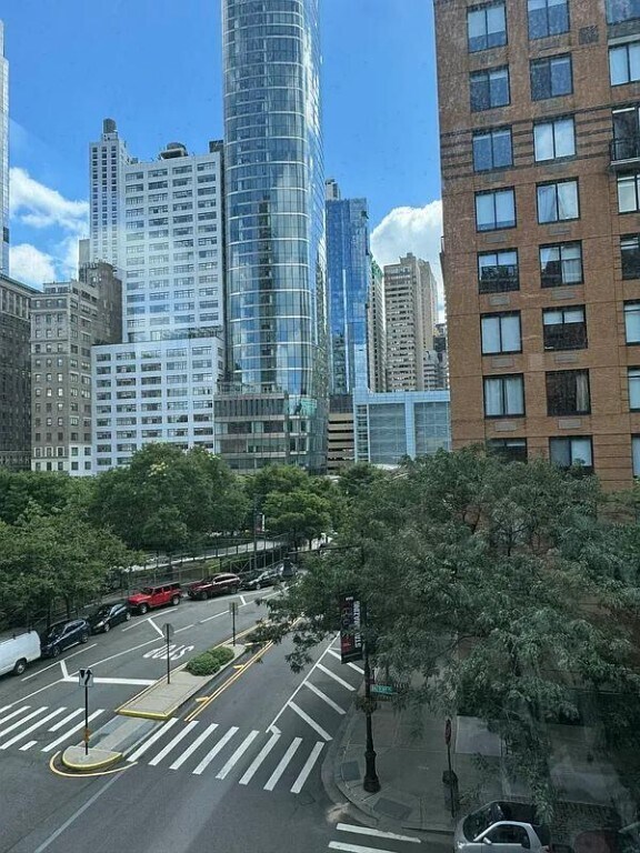 Photo - 2 S End Ave Unit 4/I