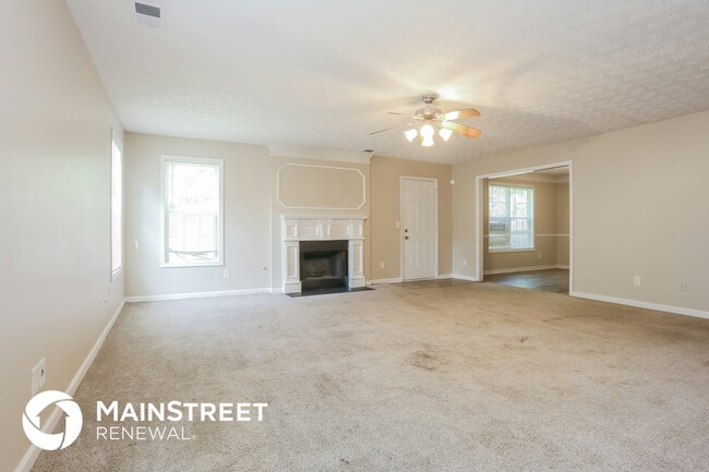 Photo - 3909 Riverside Pkwy