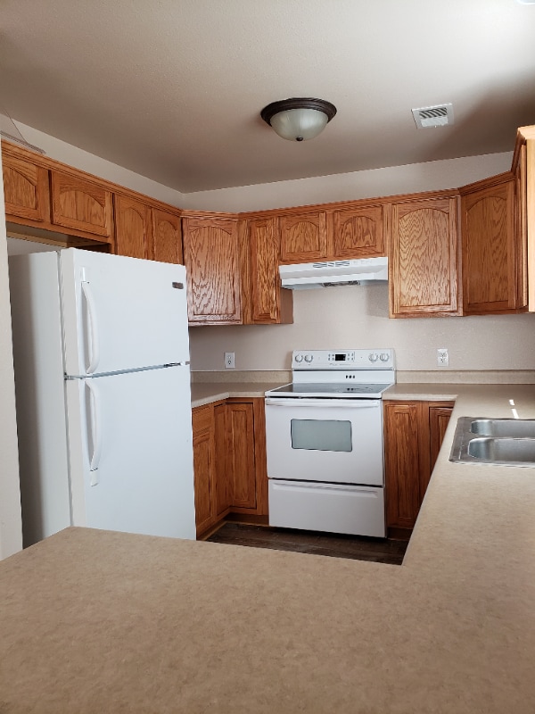 Photo - 345 W Kennedy Ave