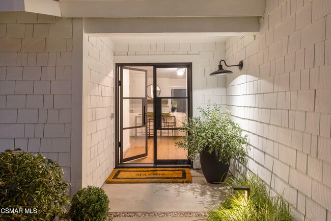 Photo - 1501 Valecroft Ave