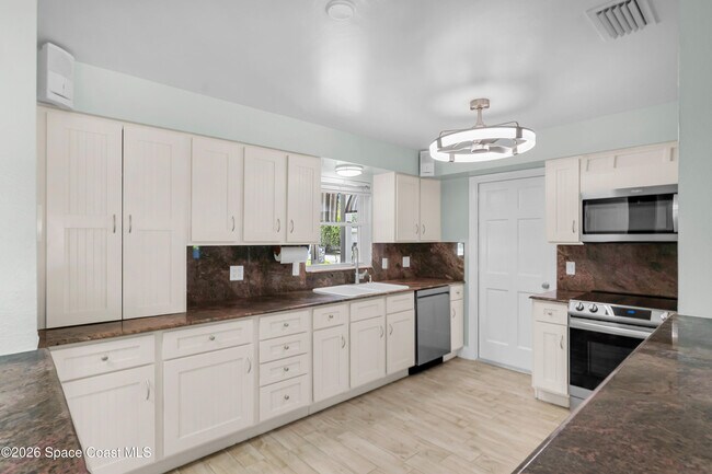 Photo - 1770 S Merrimac Dr