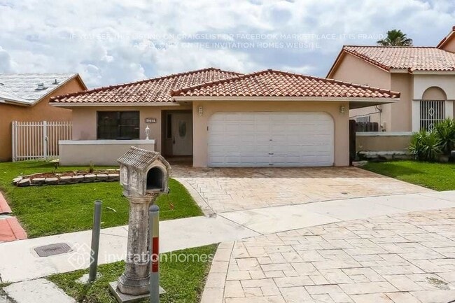 Building Photo - 5790 SW 156th Ct