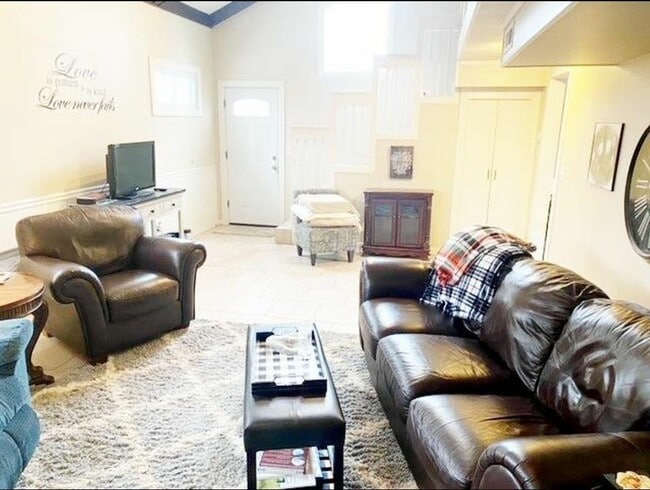 Photo - 2126 N 32nd St