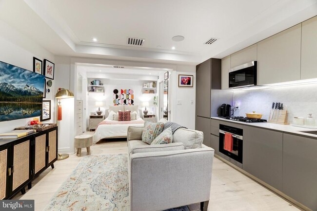 Photo - 1204 Q St NW Unit 1