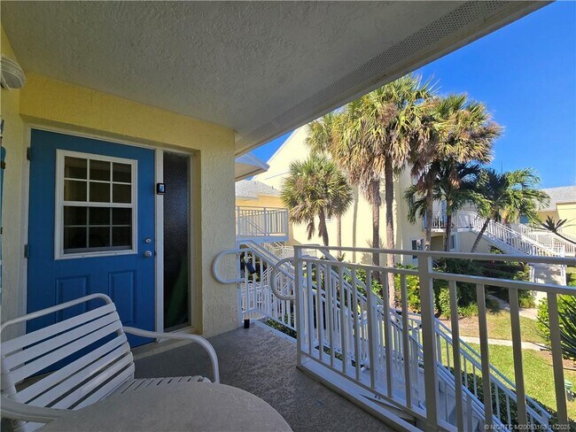 Photo - 5564 NE Gulfstream Way