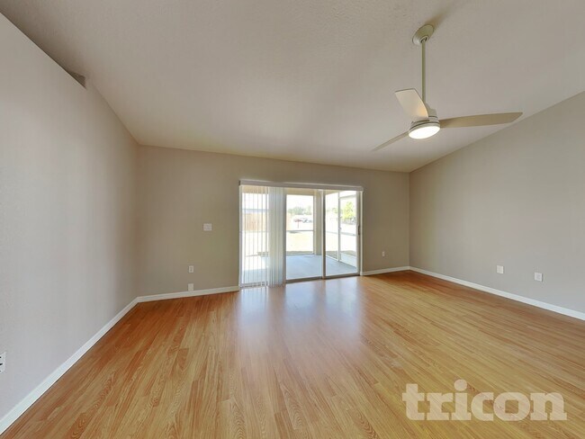 Photo - 2319 Estill Ave