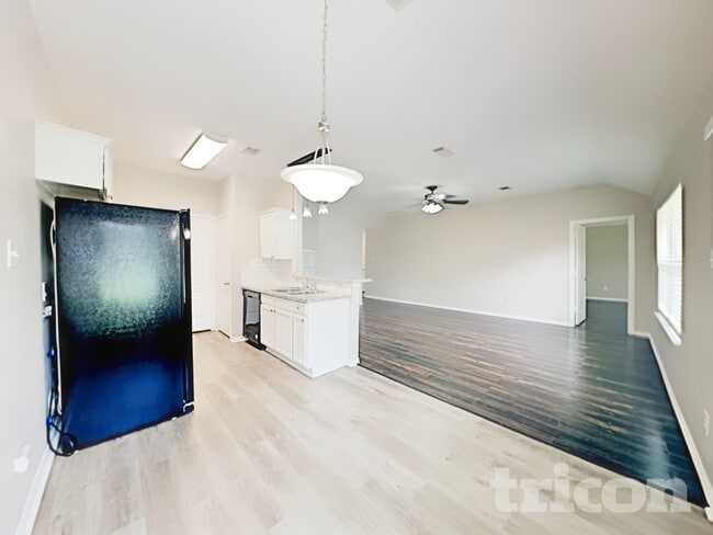 Photo - 2002 Briar Grove Dr