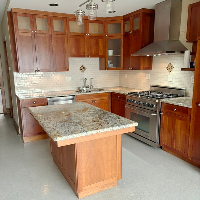 Photo - 2133 W Grace St Unit 2