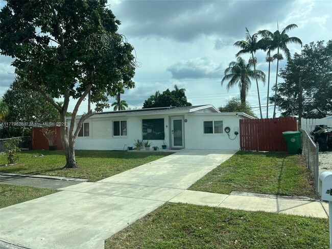 Building Photo - 5620 SW 38th St Rental