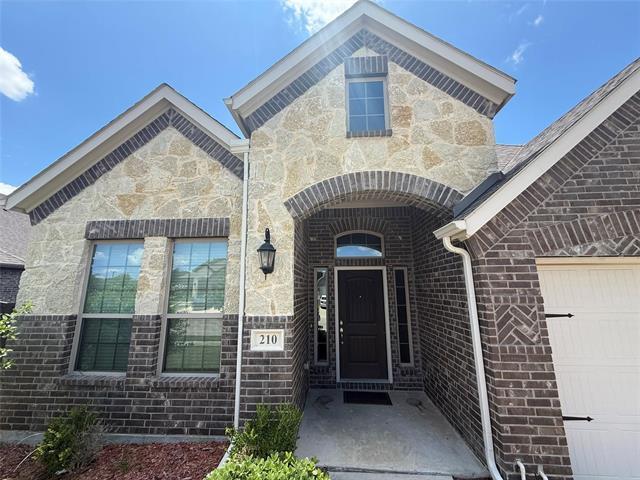 Photo - 210 Jacaranda Dr