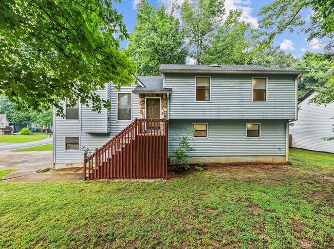 Photo - 1095 Mountain Springs Dr NW