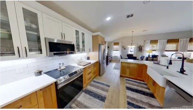 409 Carrick Ct