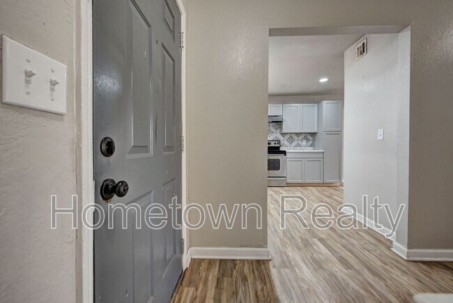 Photo - 8075 NW 23rd St