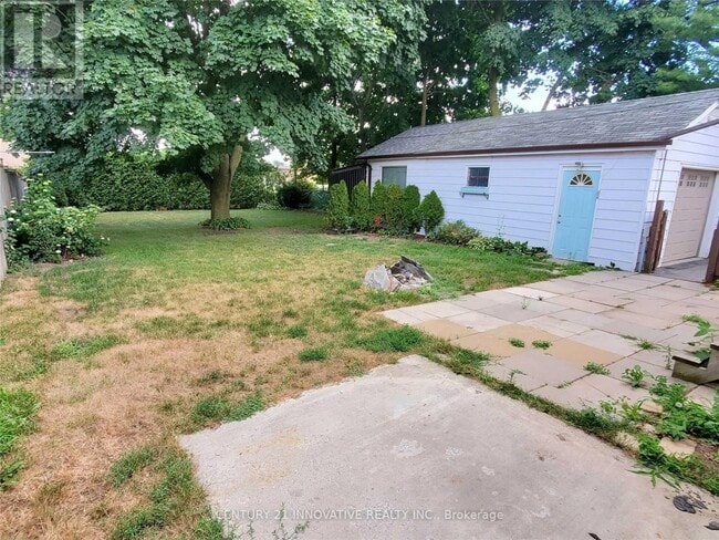 Photo - 991 Hortop St