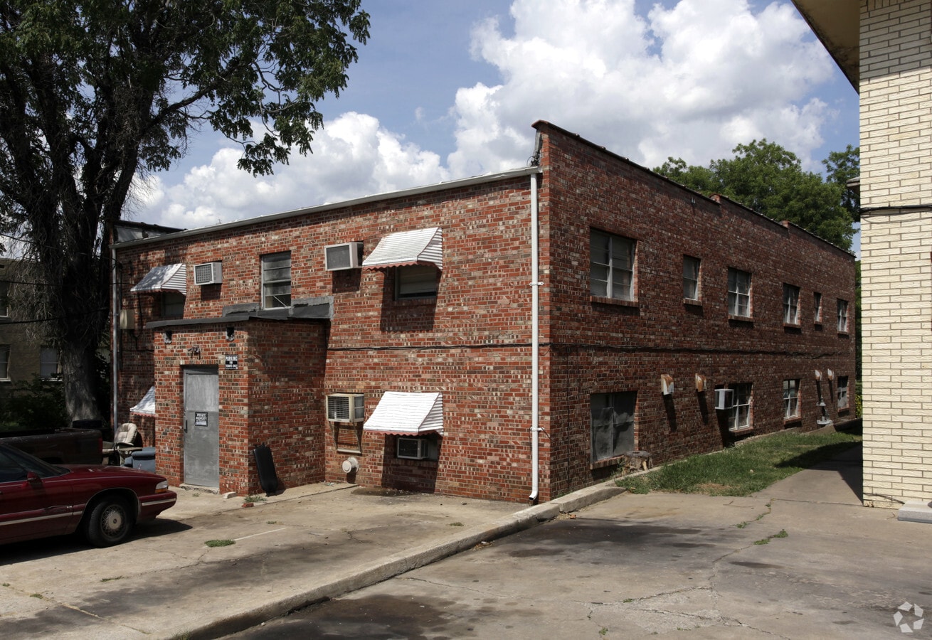 Photo - Quincy Plaza