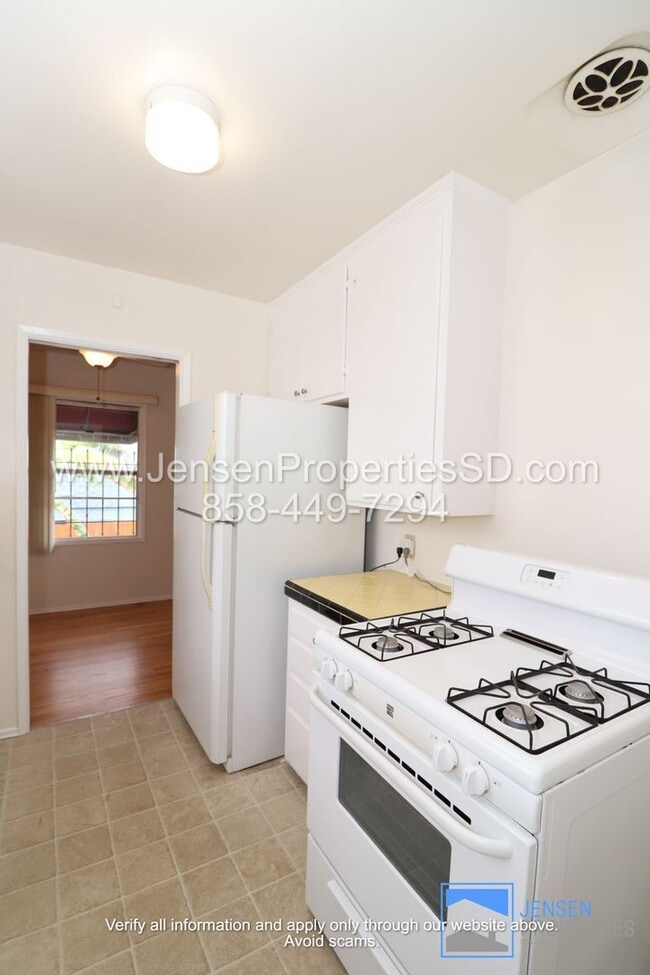 Photo - 4253 50th St