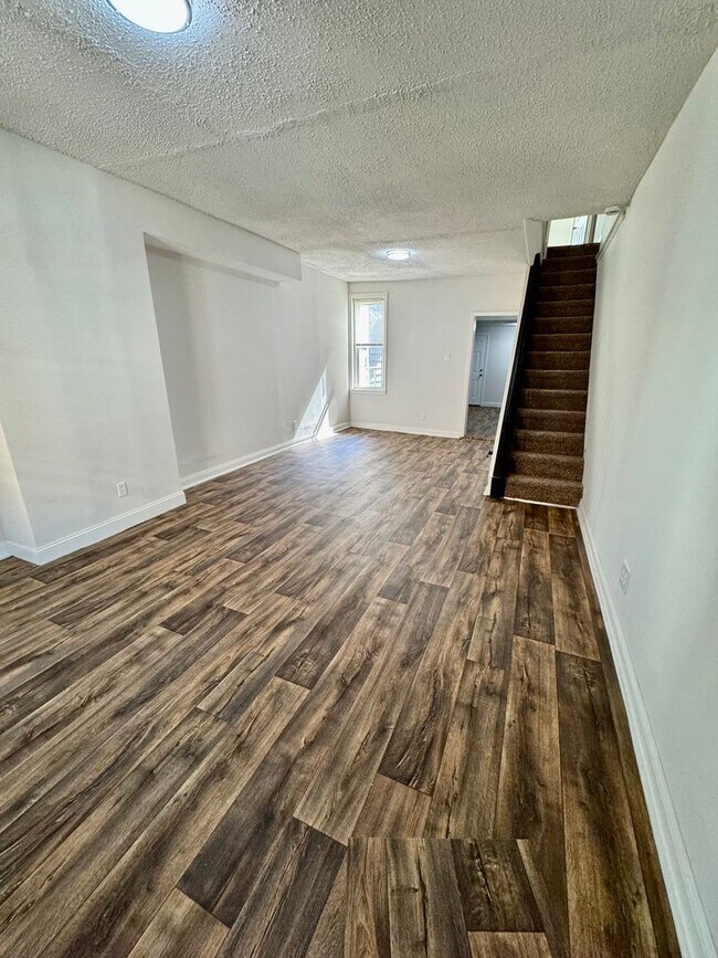 Photo - 2055 E Stella St – 3 Bed, 1 Bath Home with...