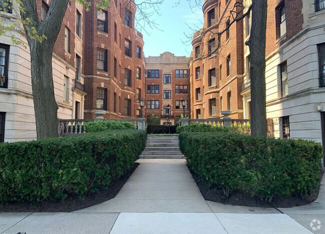 Building Photo - 2326 N Lincoln Park W Unit 2F Rental