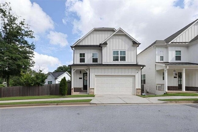 Photo - 1860 Commons Pl NW