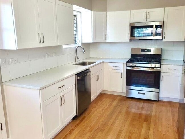 Photo - 2140 Eastview Dr