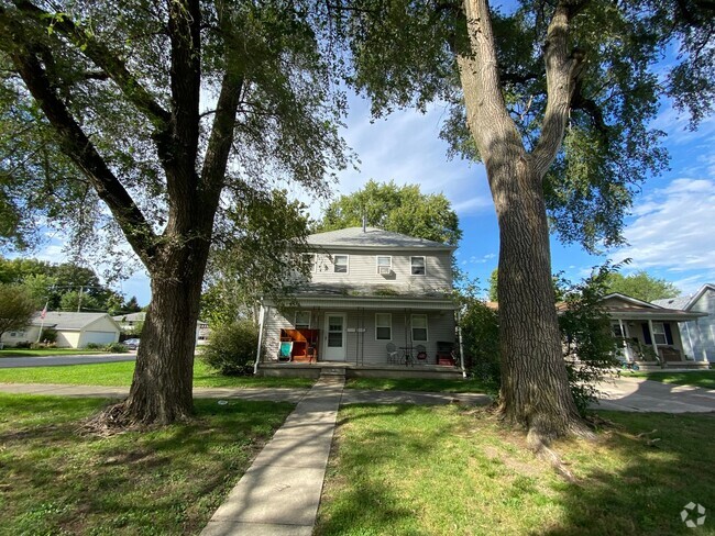 Building Photo - 2620 Richmond Ave Unit 2 Rental