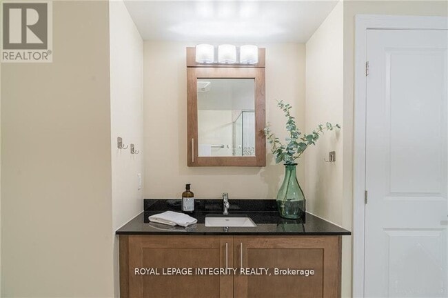 Photo - 195 Besserer St Unit 701