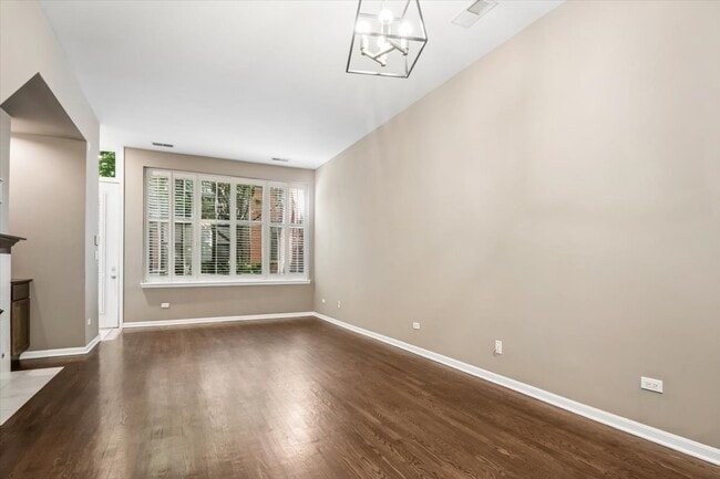 Photo - 960 N Crosby St