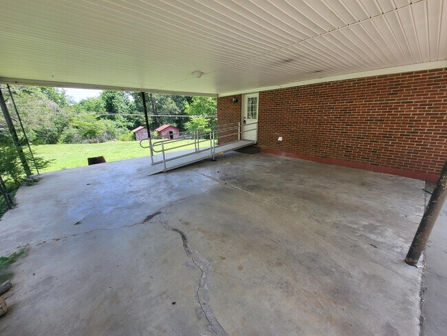 Photo - 561 Skyview Cir