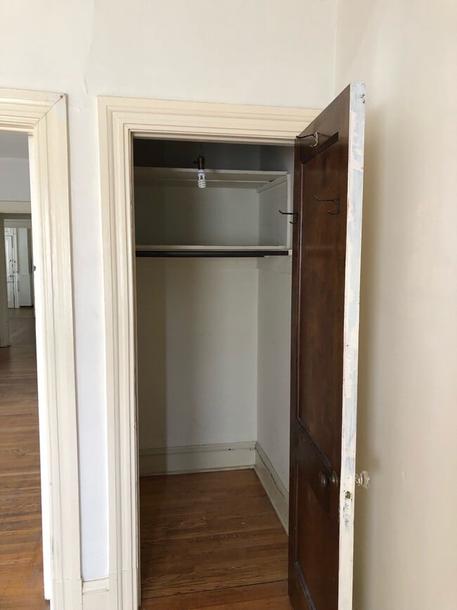 Photo - Walnut Street Apartments