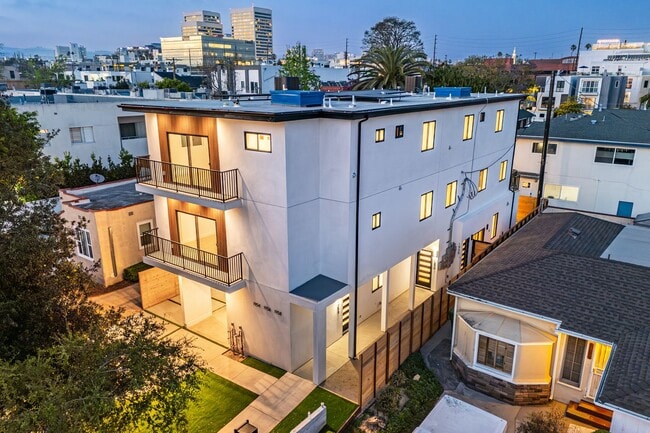 Photo - 1954 Purdue Ave Unit 1958