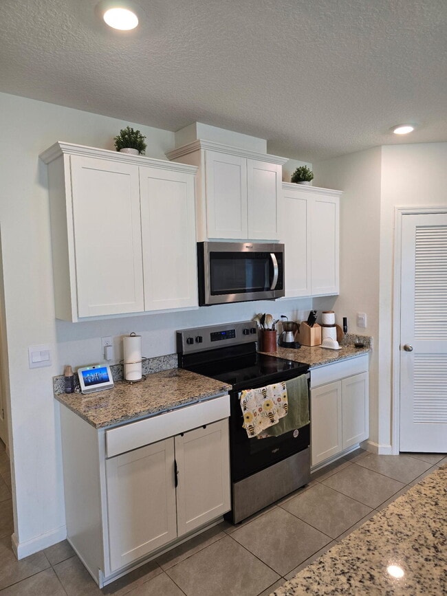 Photo - 9725 SW Triton Wy