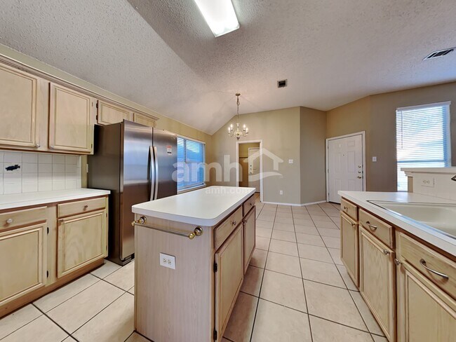 Photo - 1432 Springaire Ln