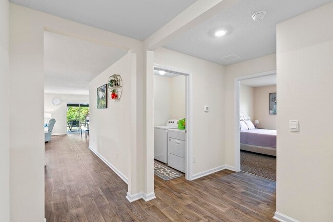 Photo - 8 Ryecrest Ln