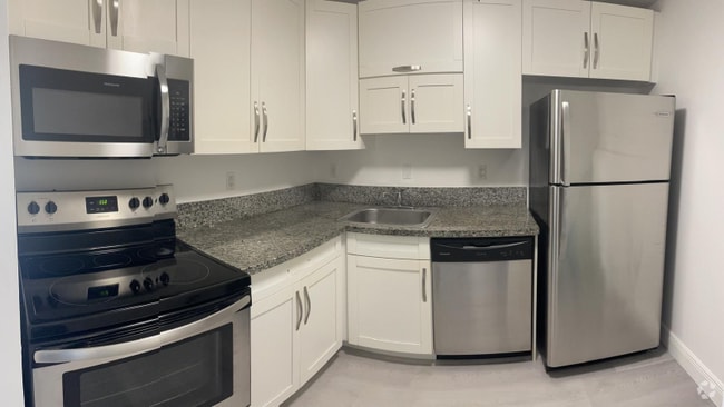 Building Photo - 4810 NW 79th St Rental