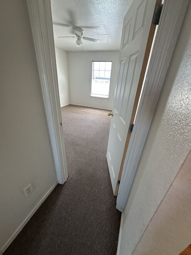 Photo - 3601 Malibu Ln Unidad C