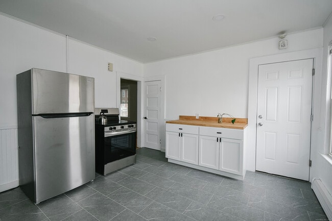 Photo - 22 Kelley St