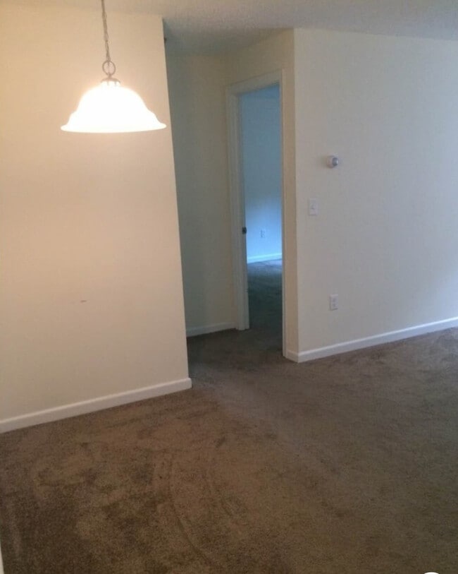 Photo - 755 Wethersfield Ave Unit B14