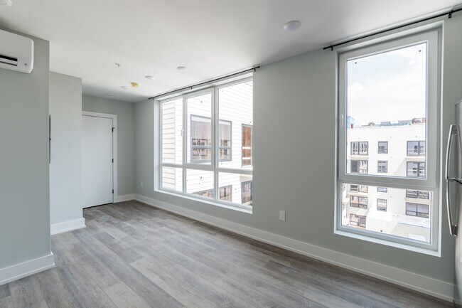 Photo - 918 N Broad St