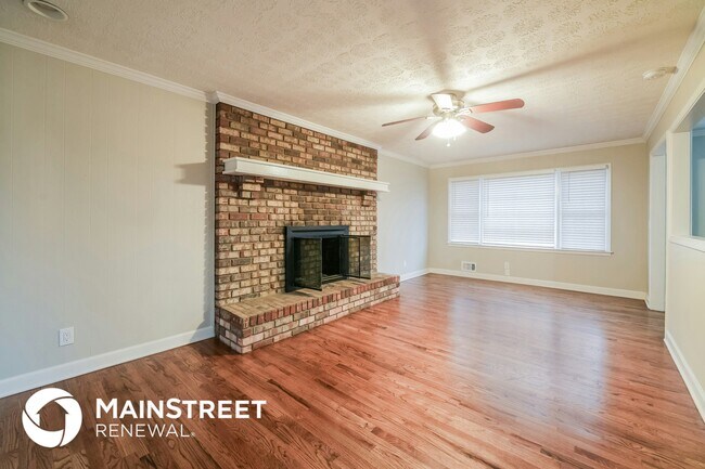 Photo - 735 Shannon Ln