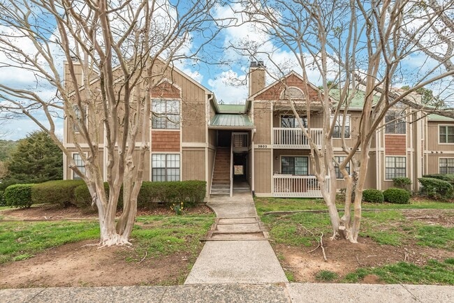 Building Photo - Adorable Upgraded Condo Available Soon!