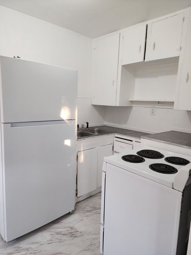 Photo - 1 bed 1 bath unit w/ shared laundry